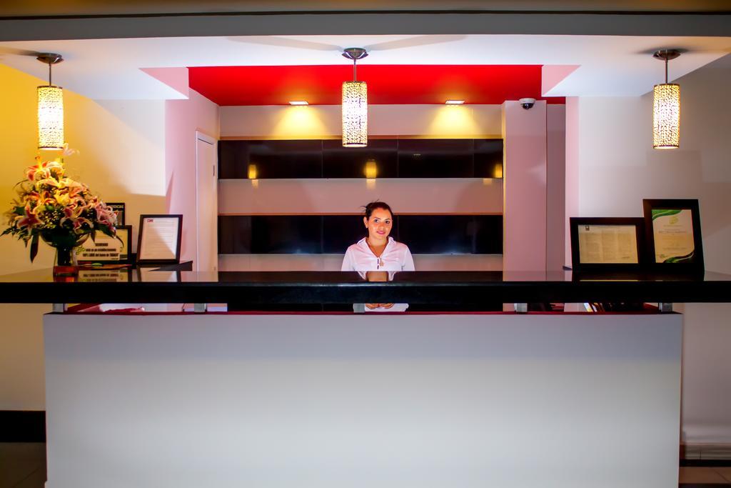 Hotel Boutique Sofia Неива Екстериор снимка